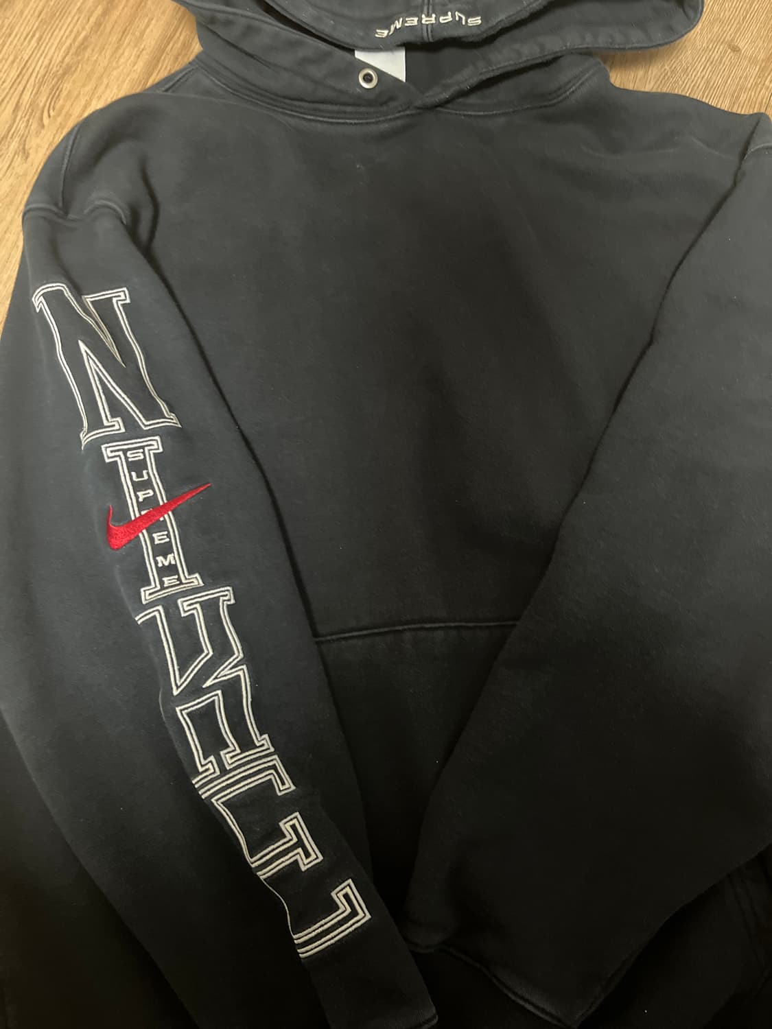 슈프림x나이키 후드 상품이미지1