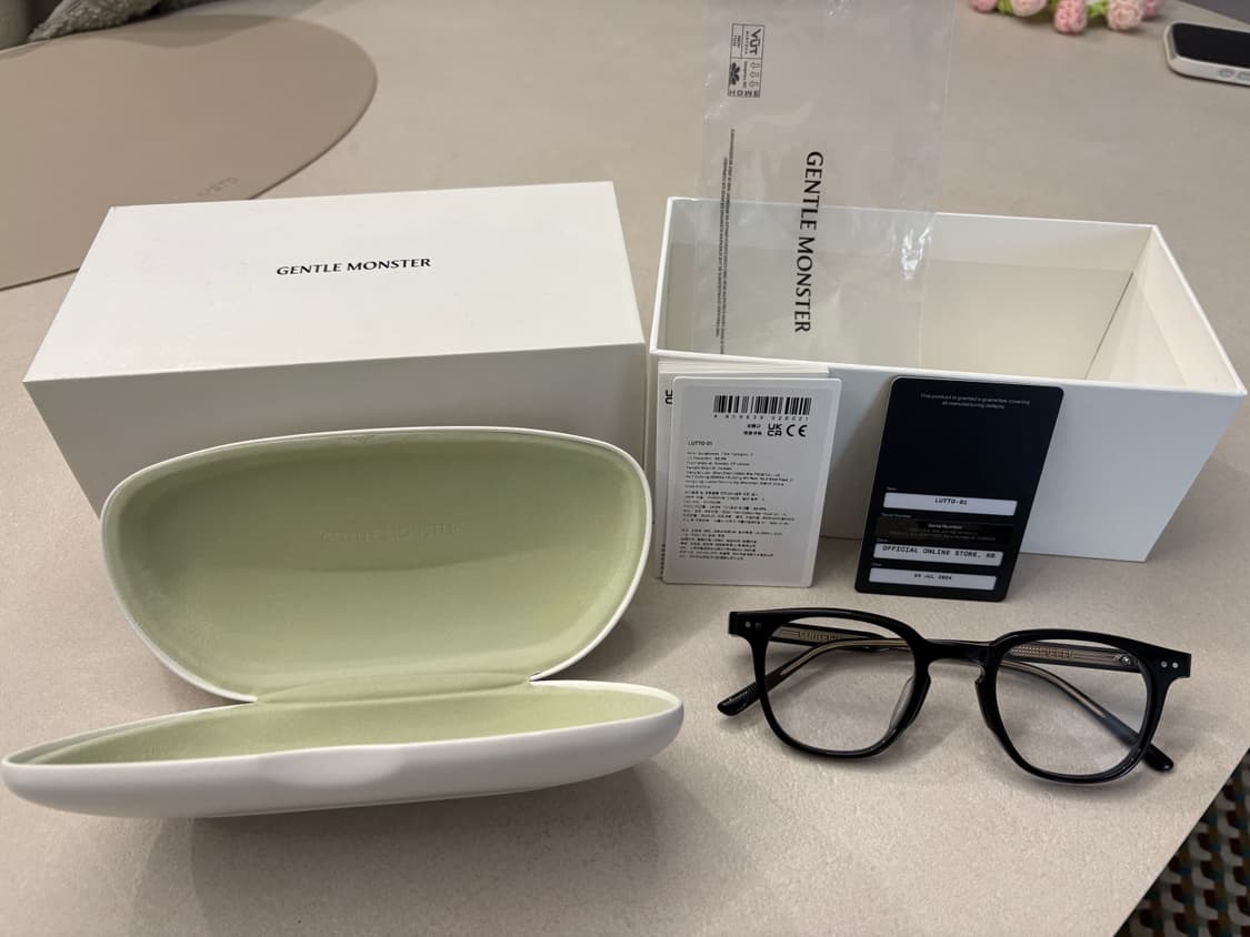 젠틀몬스터 루토01 안경 상품이미지1