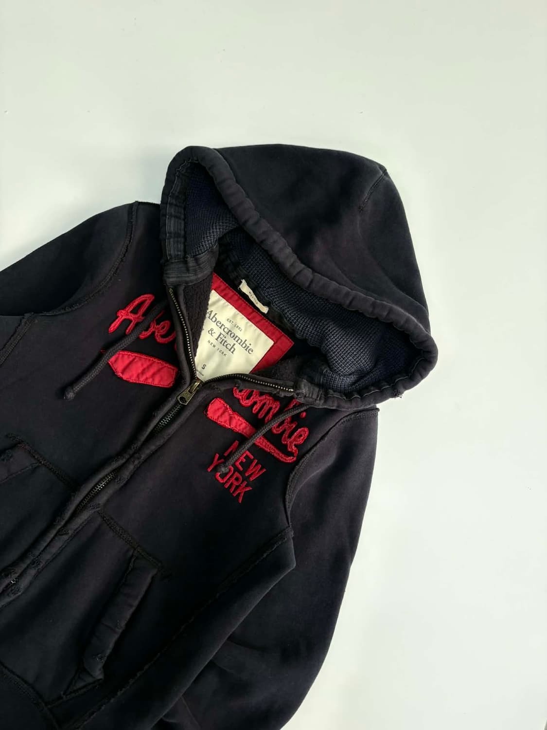 [S] 아베크롬비 y2k 올드스쿨 검빨 후드집업 상품이미지3