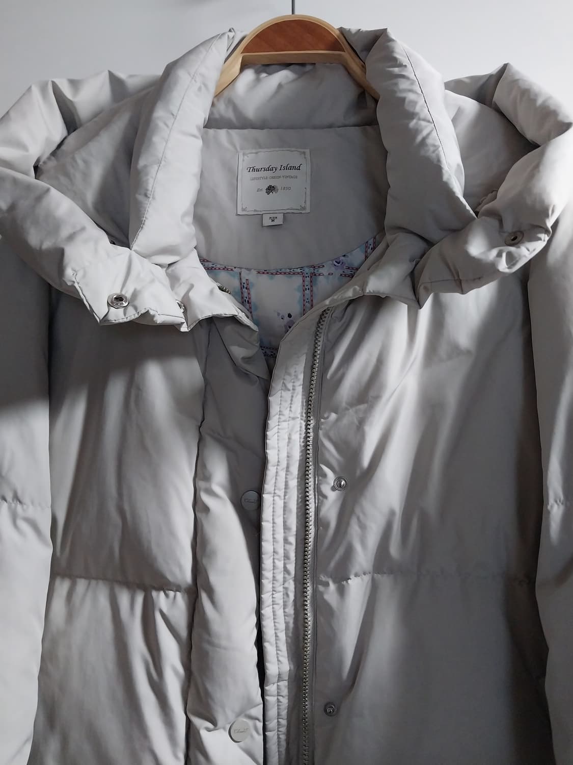 써스데이 아일랜드 롱패딩 상품이미지2