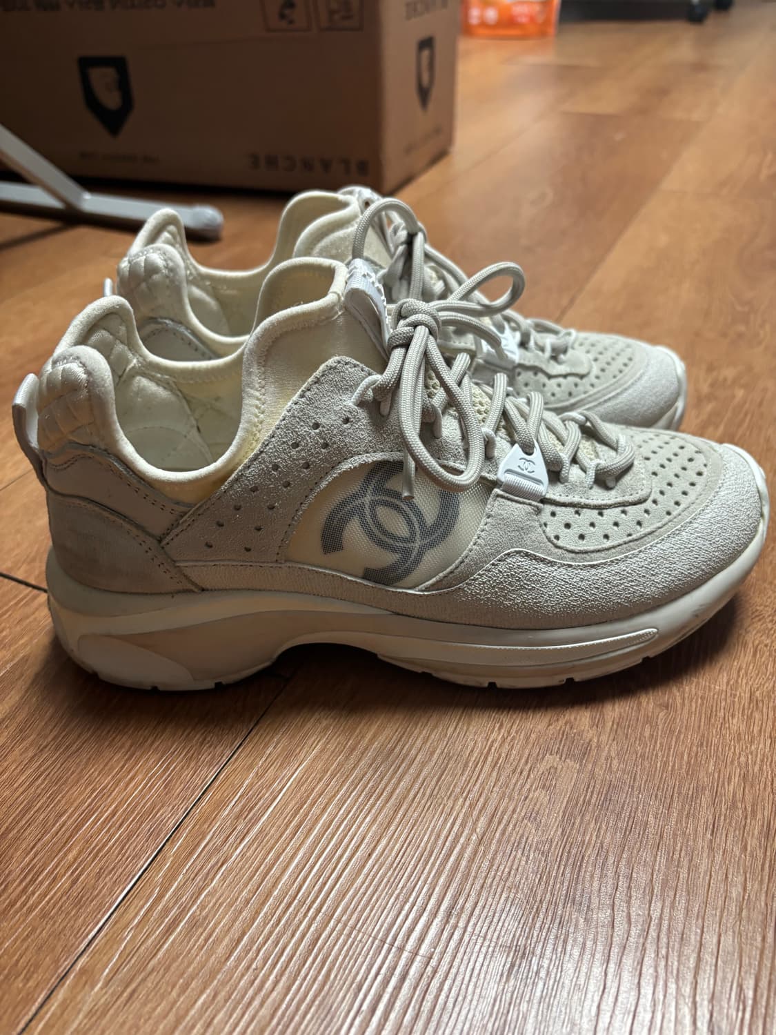 정품)샤넬CC로고 스피드 트레이너 매쉬 스니커즈 35 상품이미지4