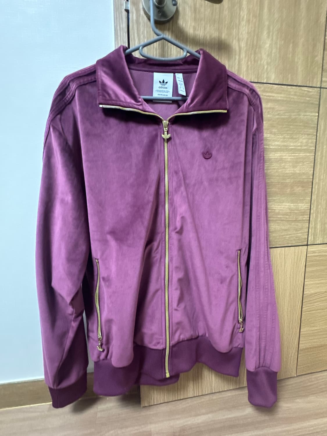아디다스 벨벳 트랙탑 퍼플 상품이미지1