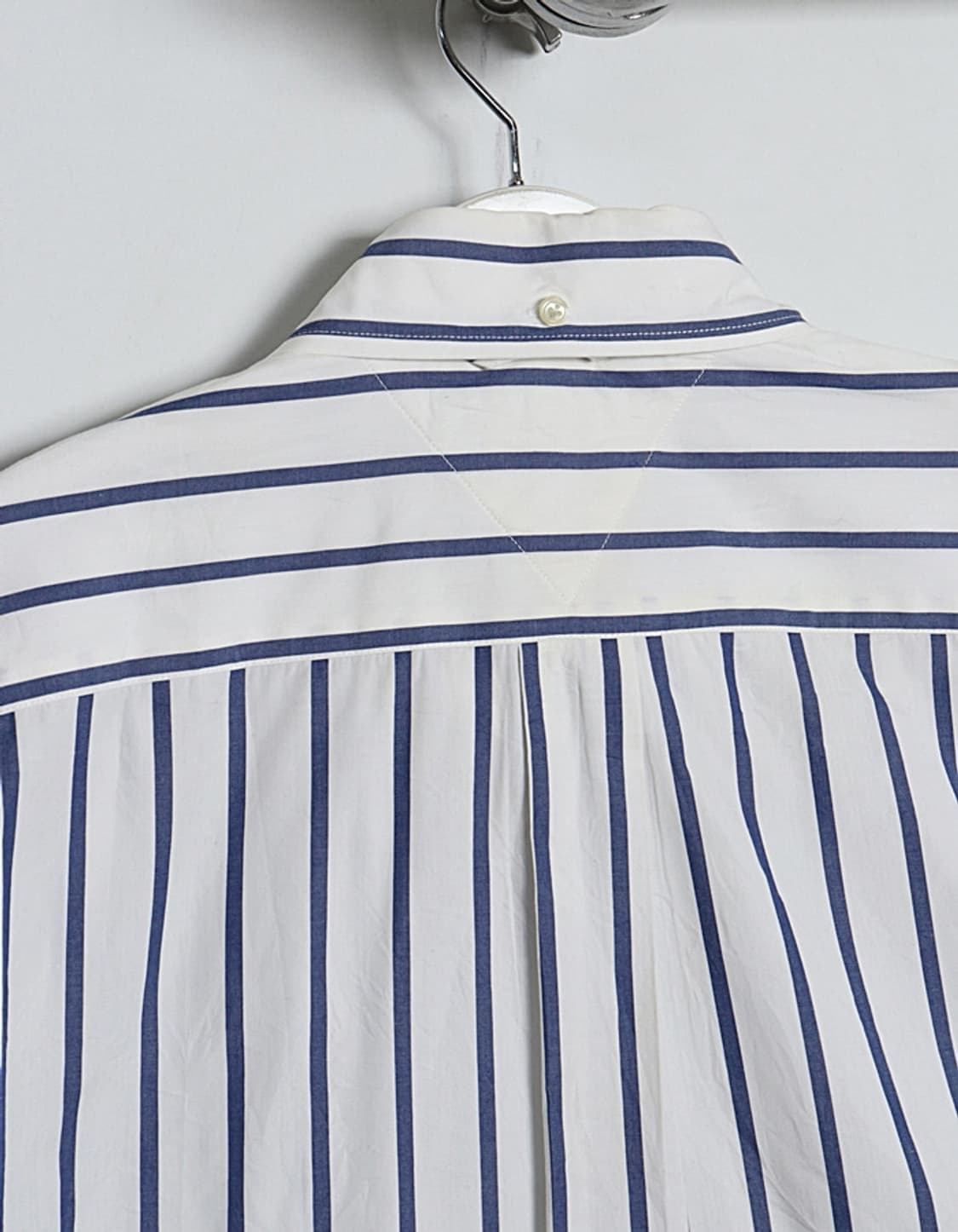 90's TOMMY HILFIGER Stripe B.D Shirts 상품이미지6