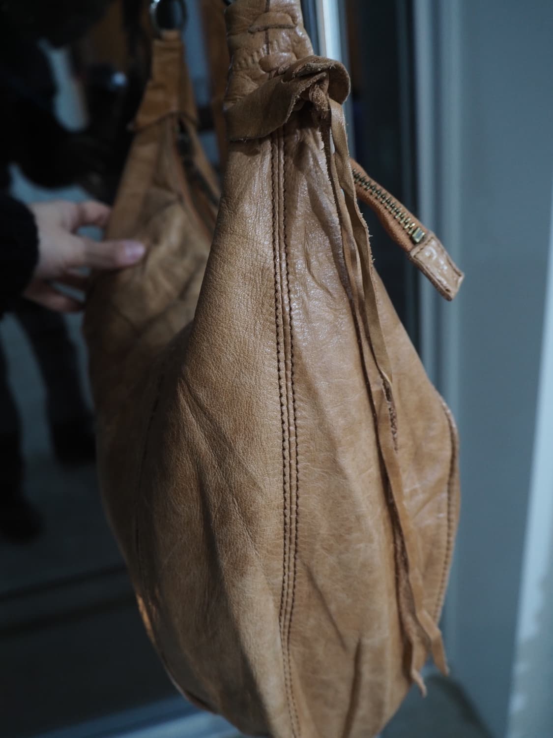 A.I.P leather cross bag  상품이미지5