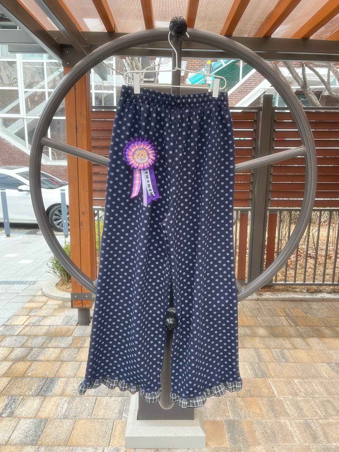 네이비 도트 프릴 바지 + 냥 로제트 세트 🐱 상품이미지2