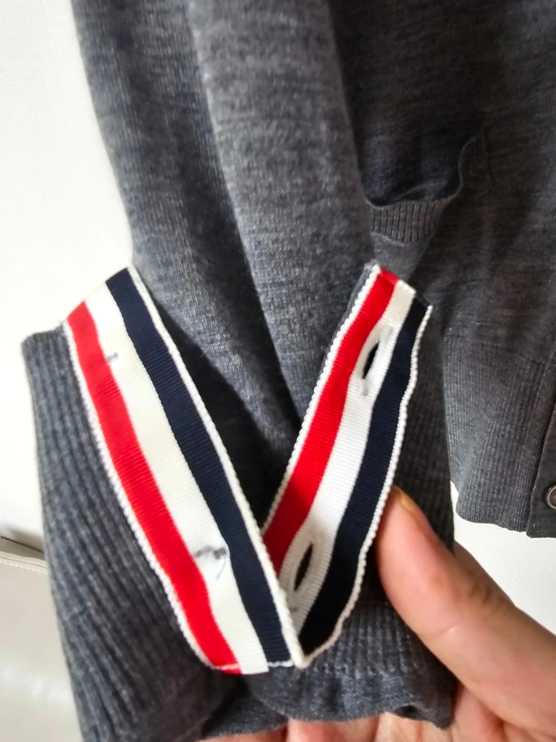 톰브라운 24ss  메리노 울 가디건(새상품급/2) 상품이미지5