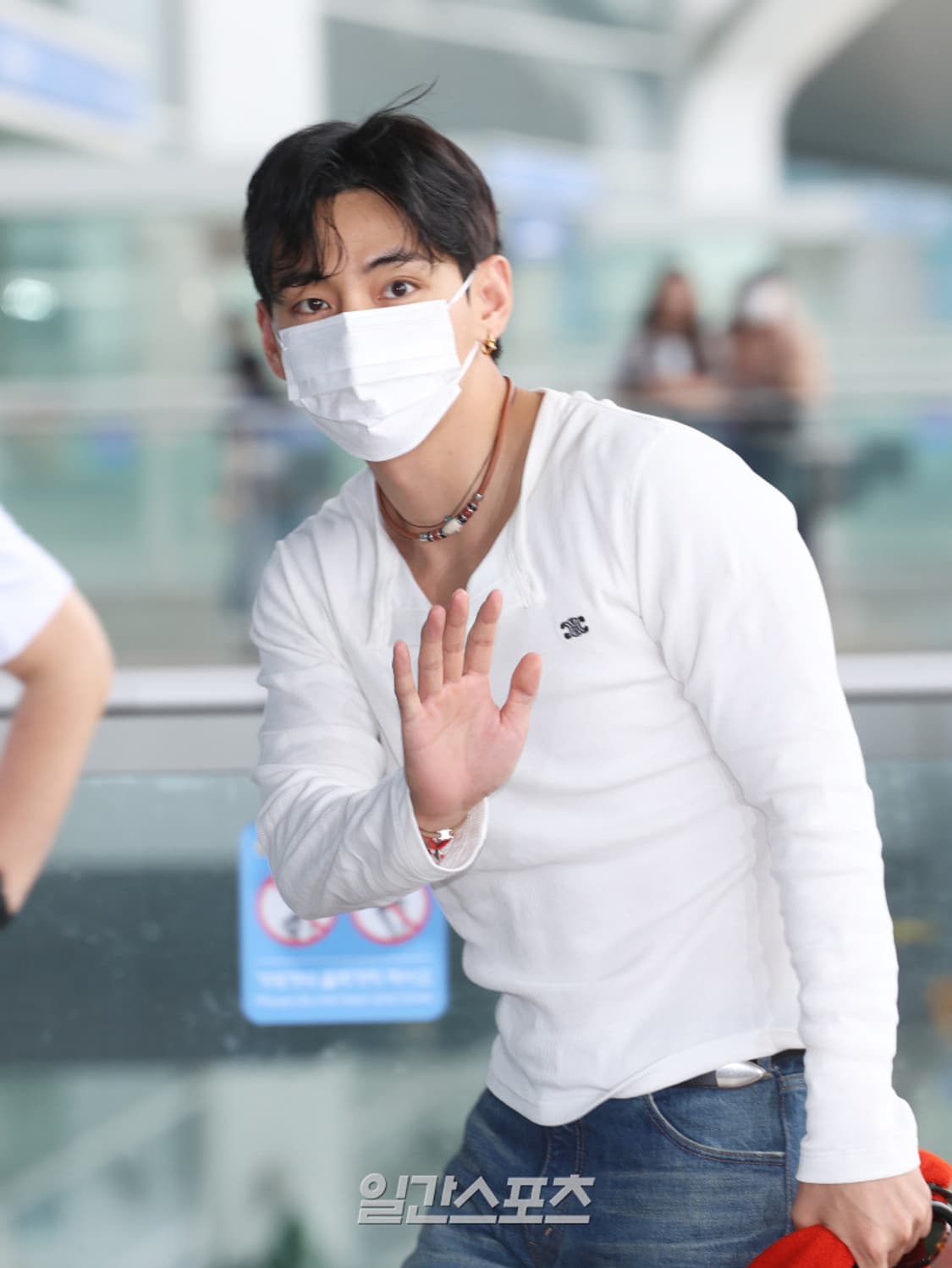 셀린느 트리오페 헨리넥 M (새상품) 상품이미지2