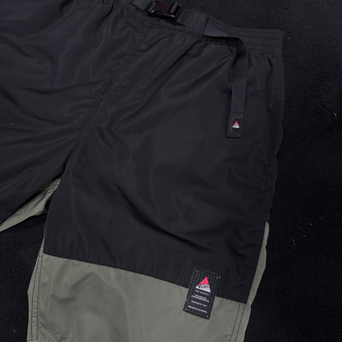 S 반스 VANS 블랙 벨티드 반바지 상품이미지3