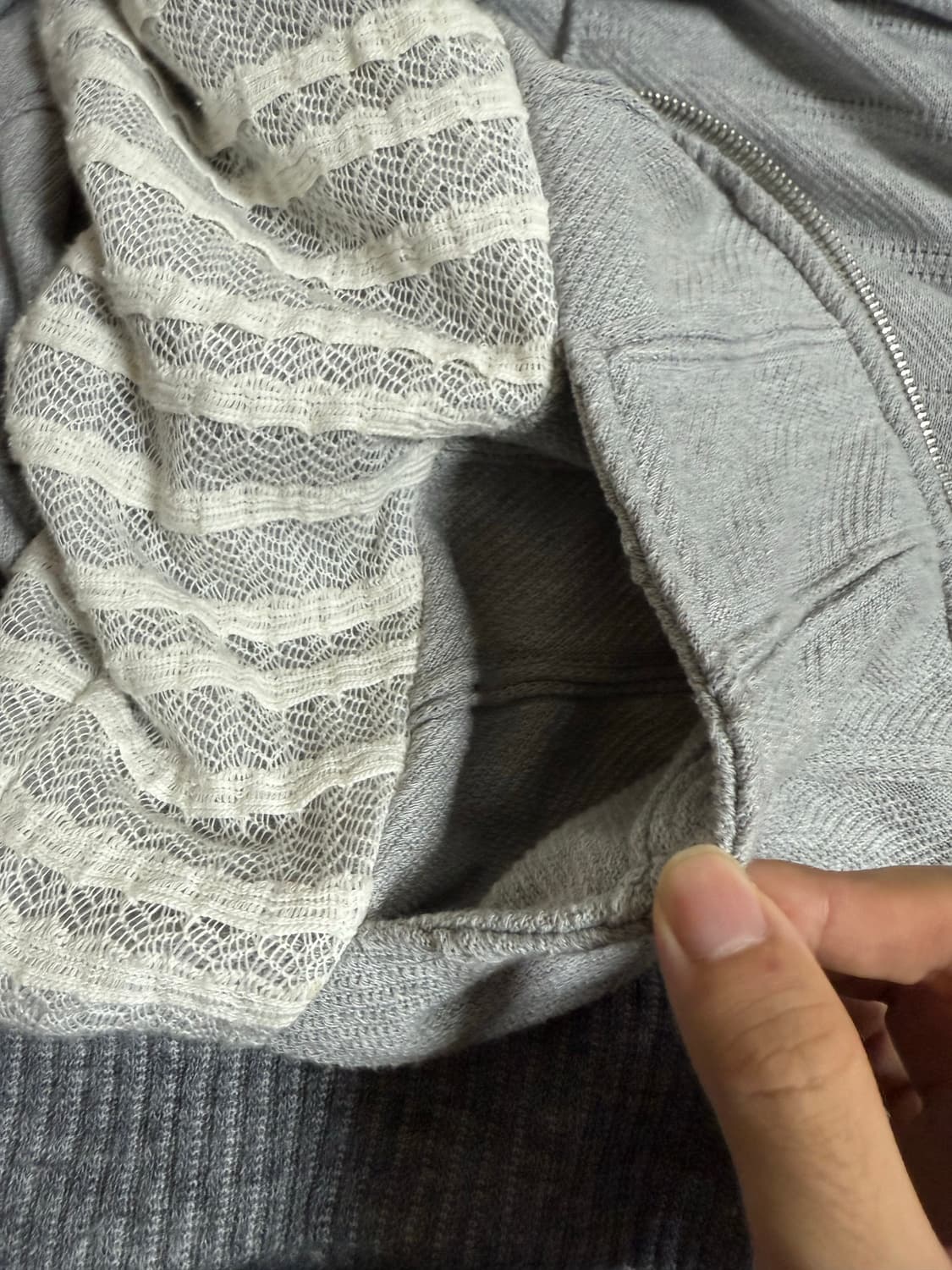 허그유어스킨 플랩 니트집업 그레이 상품이미지6