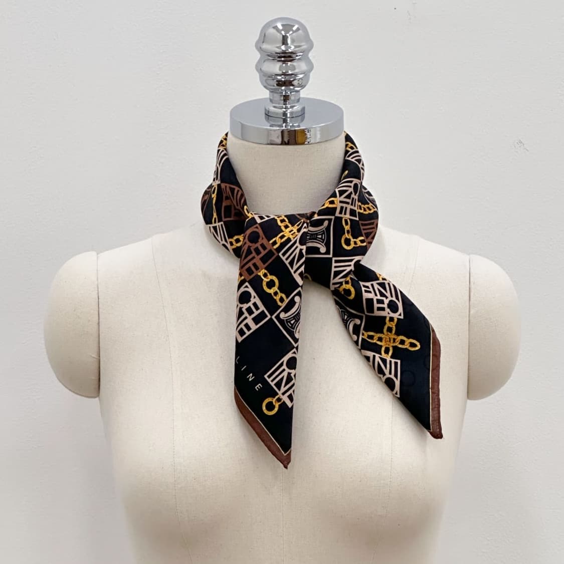 (새상품) celine / 셀린느 쁘띠스카프 손수건 상품이미지8