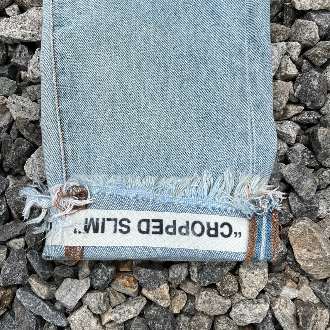 오프화이트(Off-White) 연청 크롭진 (실측확인) 상품이미지4