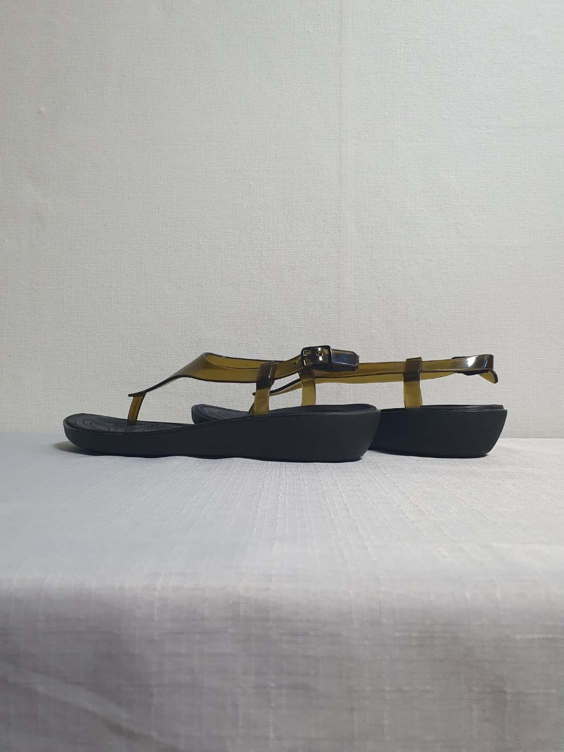 크록스 리얼리 섹시 T스트랩 샌들 240mm 상품이미지7