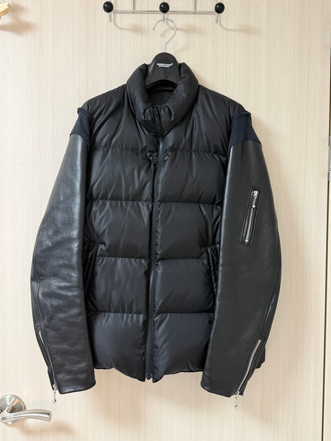 언더커버 레더슬리브 다운자켓 (2) 상품이미지1
