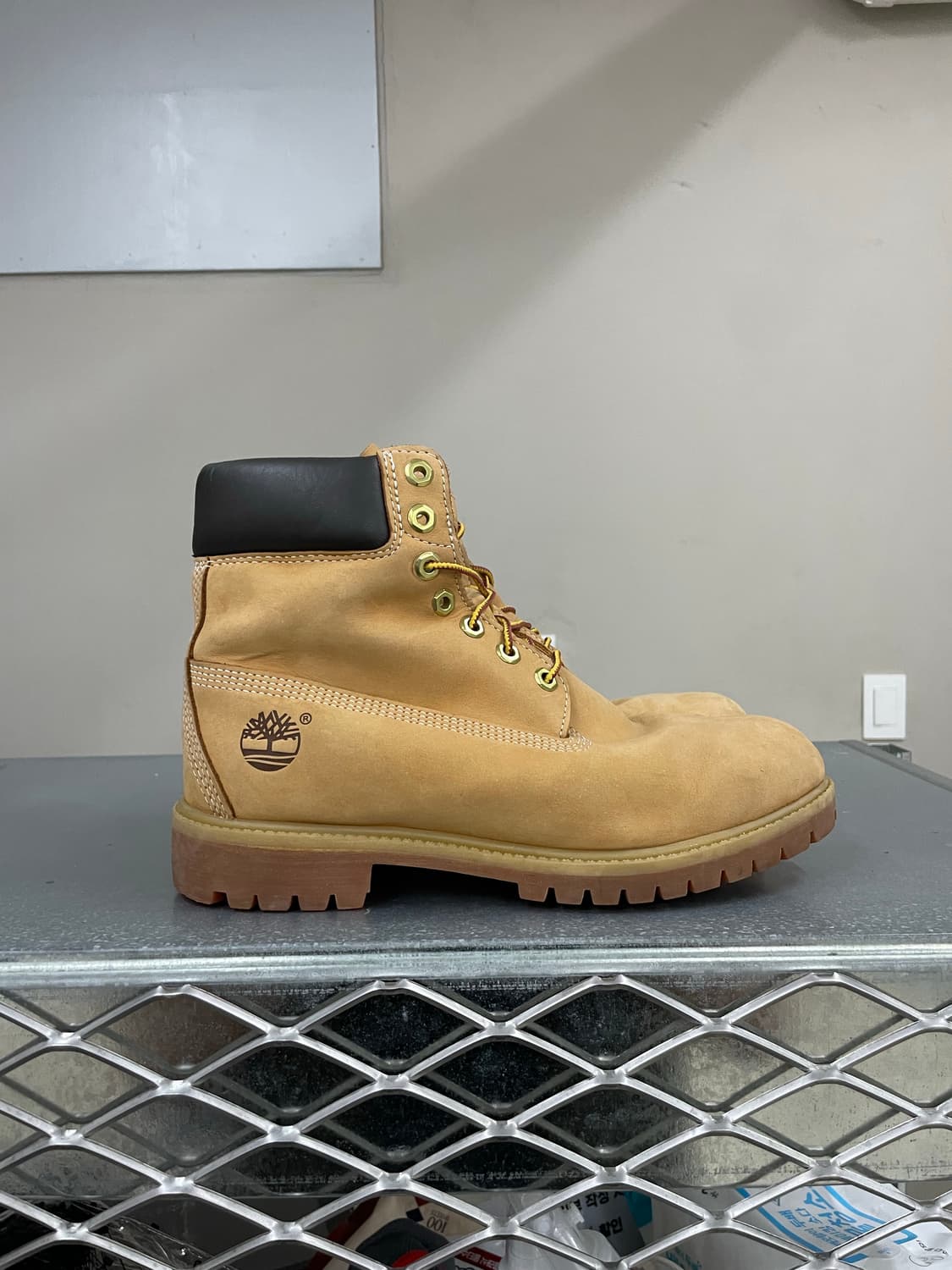 팀버랜드 6인치 프리미엄 부츠 US9 (gr-4036) 상품이미지4