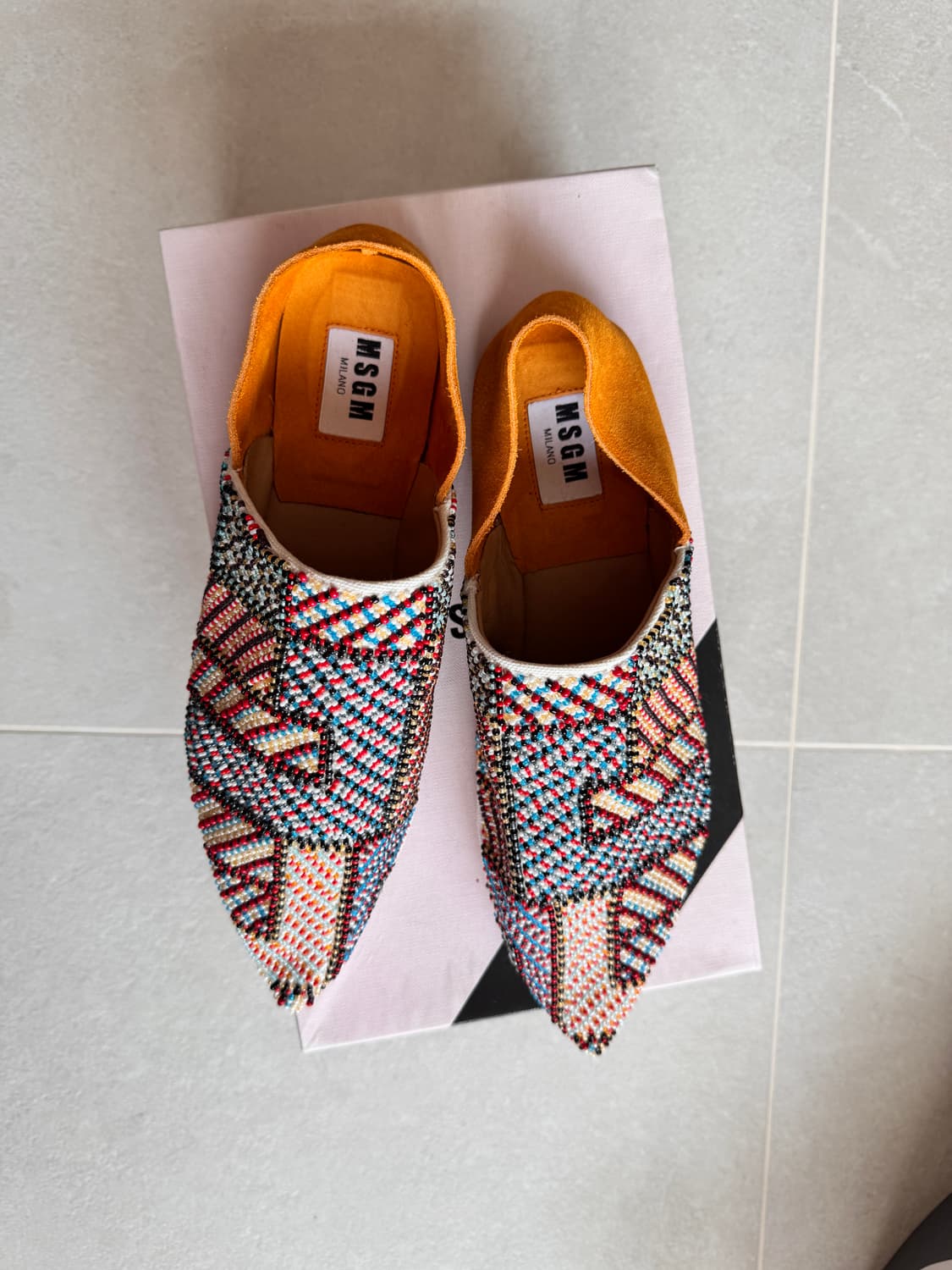 새상품 MSGM 엠브로이더리 비즈 바부슈 로퍼&슬리퍼 37(240) 상품이미지9