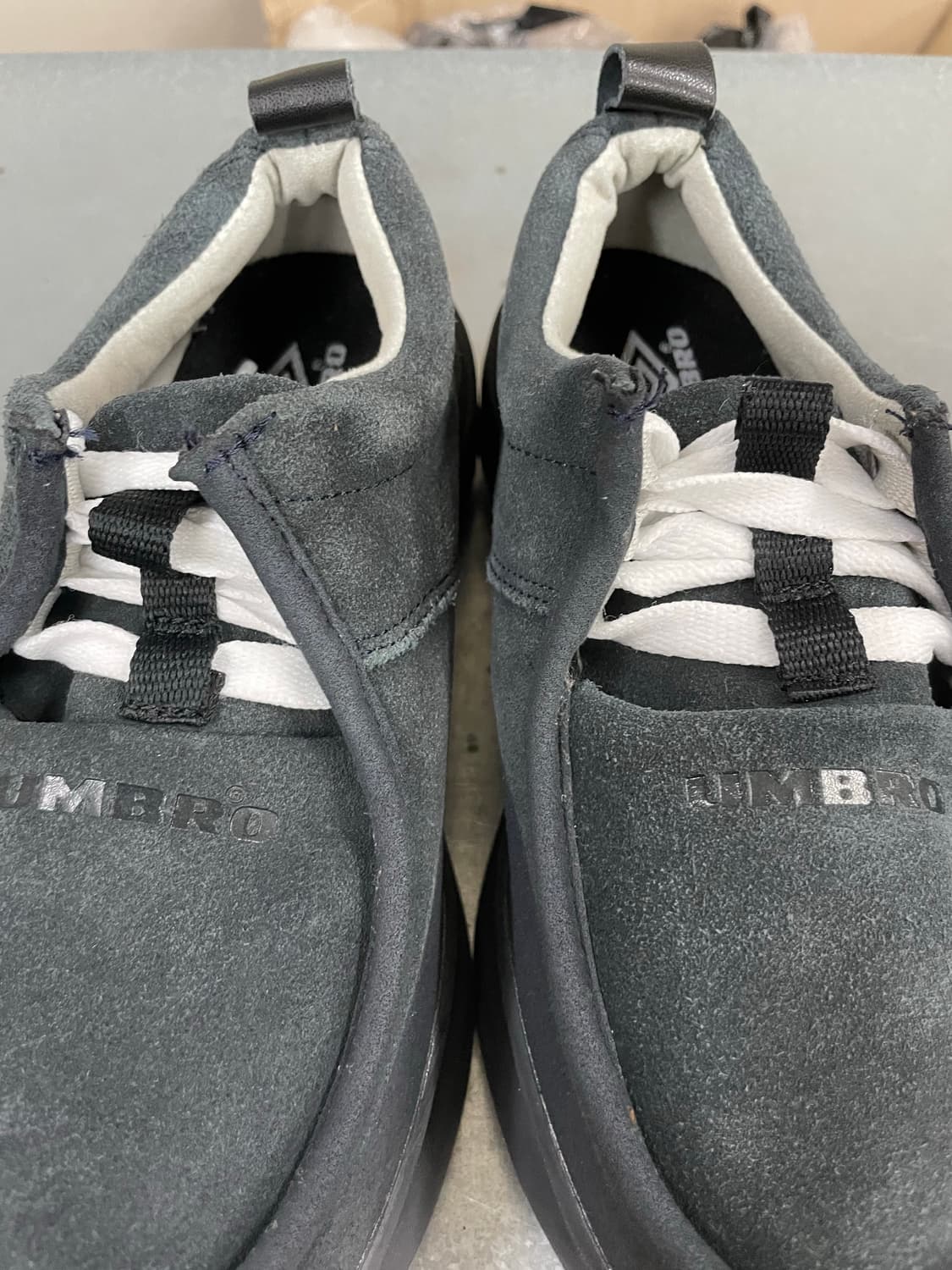 엄브로 피티 v2 230 상품이미지8