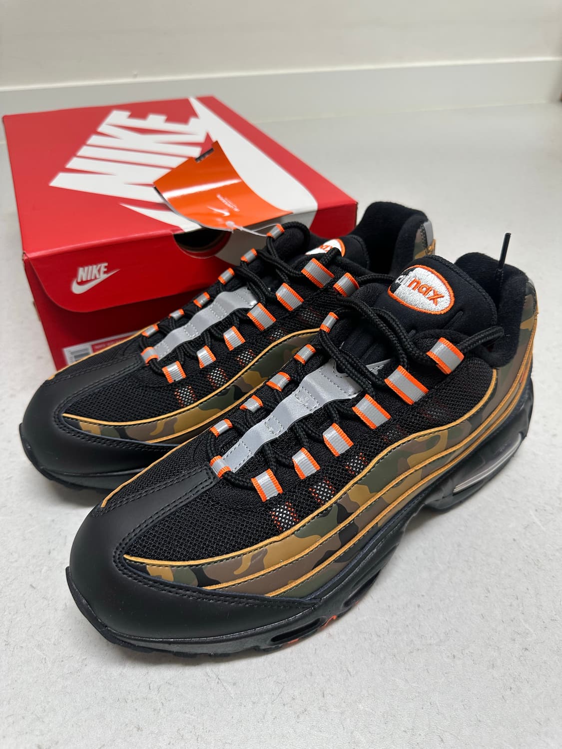 Nike Air Max 95 OG Black Safety Orange 상품이미지4