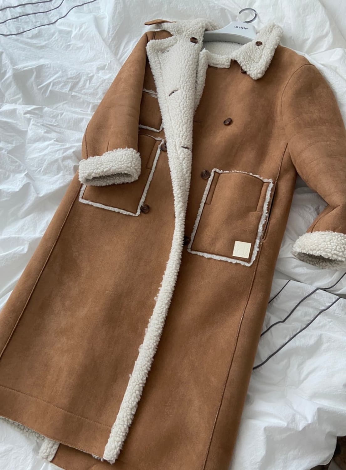 [ahwe] Blanche Reversible Long Shearing  상품이미지3