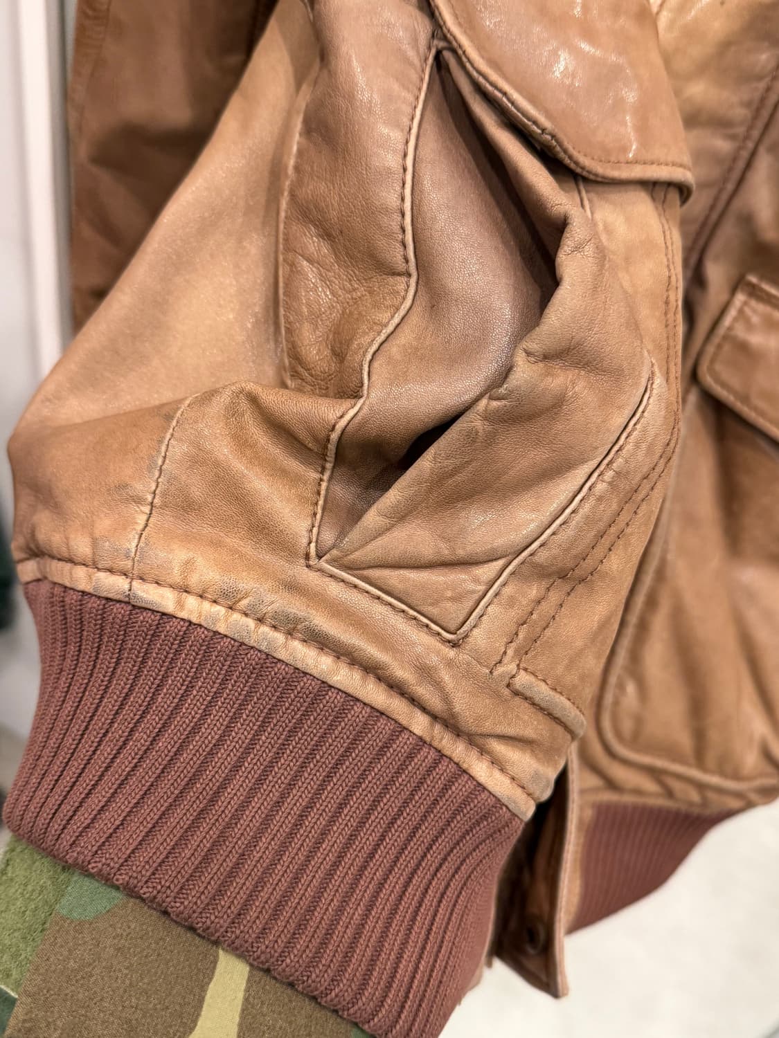 00s Tommy Hilfiger 타미힐피거 A-2 레더 자켓 상품이미지7