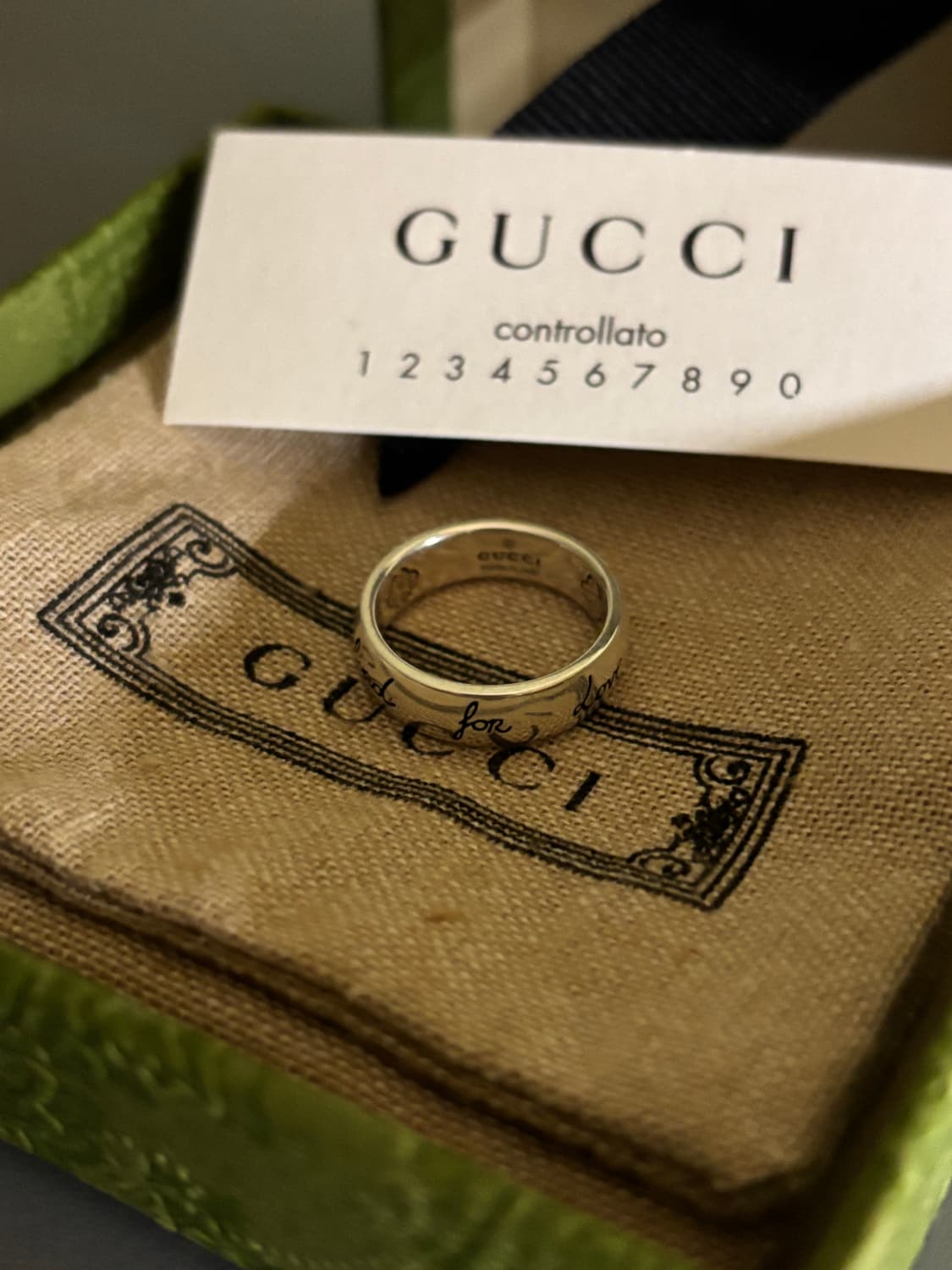 구찌 블라인드 포 러브 반지  상품이미지2