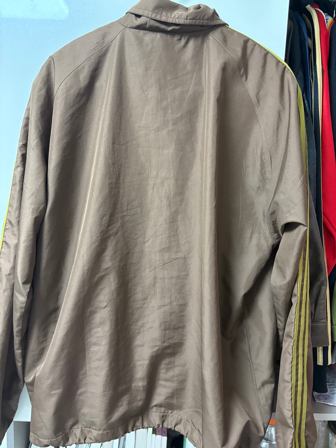 아디다스 브라운 카키 윈드브레이커 바람막이 상품이미지3