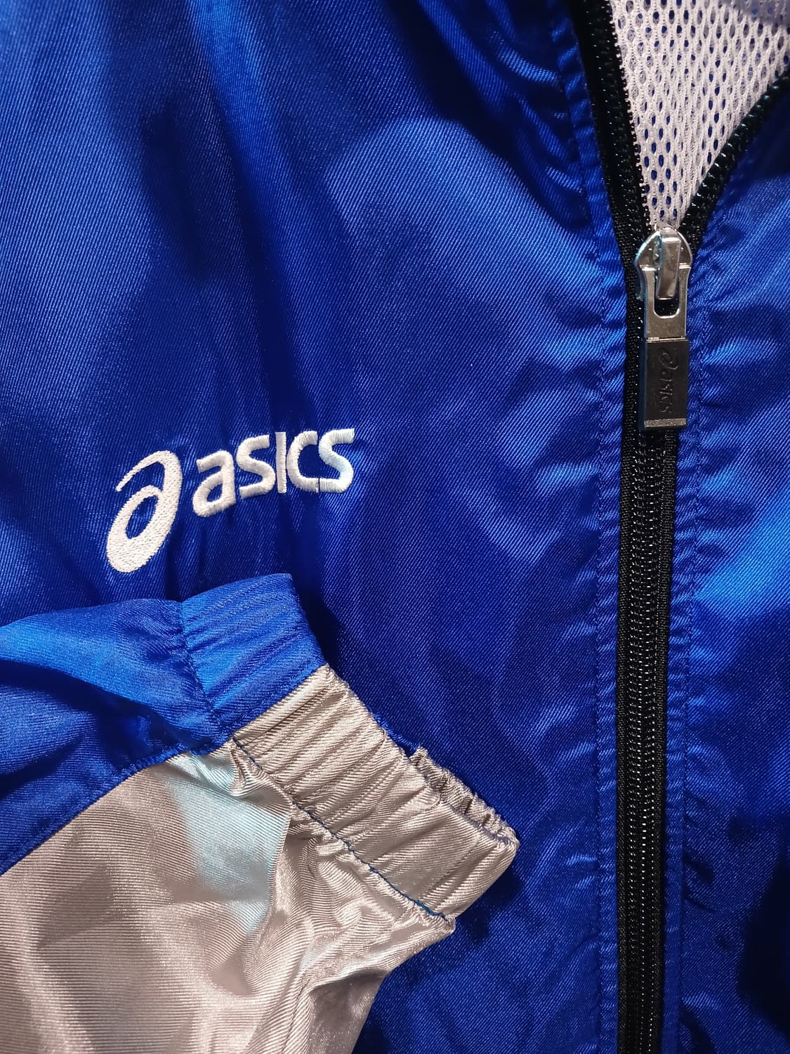 아식스 바람막이자켓 상품이미지3