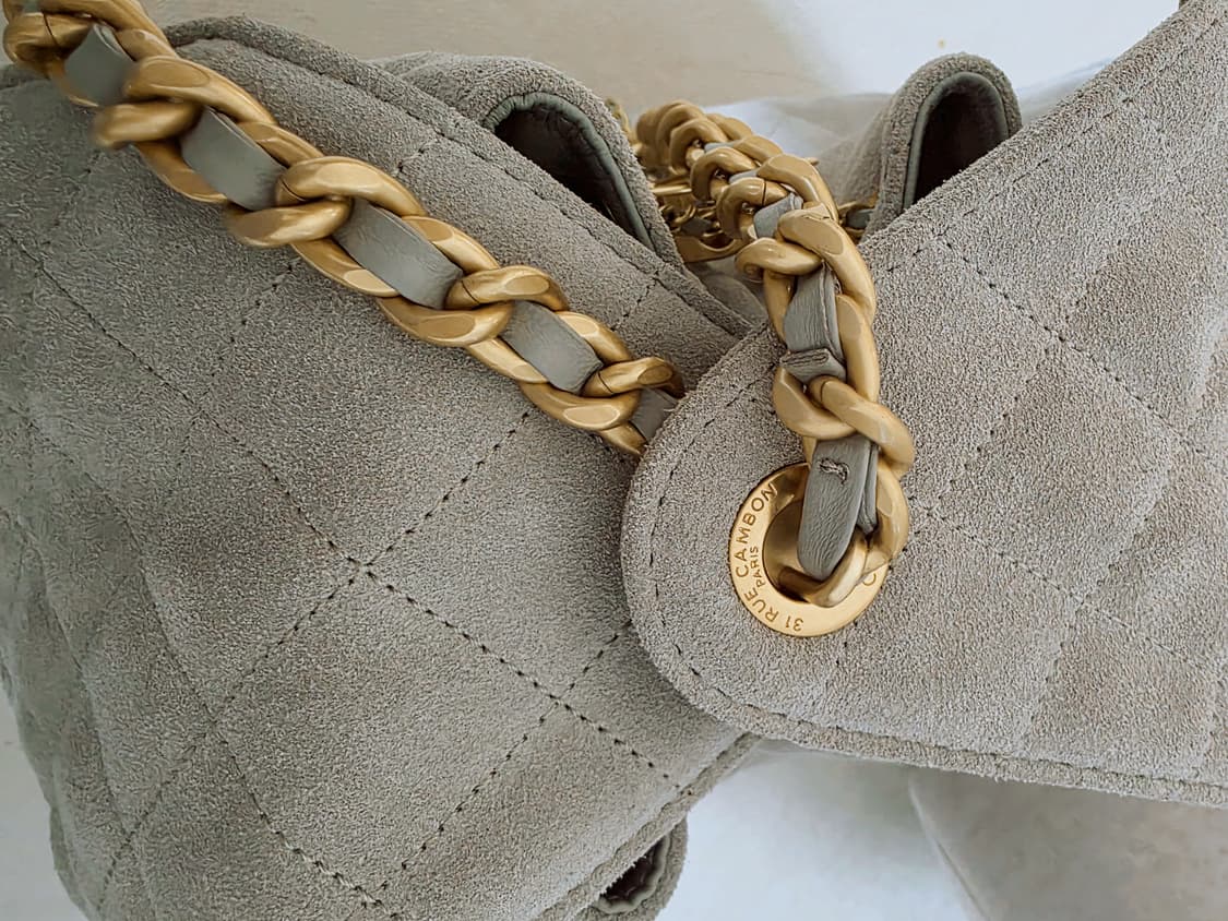 샤넬 25백 스웨이드 미듐 새상품 상품이미지3