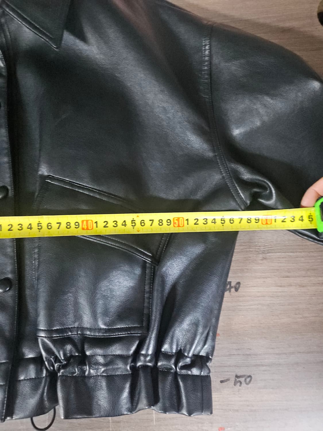 8  세컨즈 멜트 더 레이디 크롭 레더 라이크 재킷 M 상품이미지8