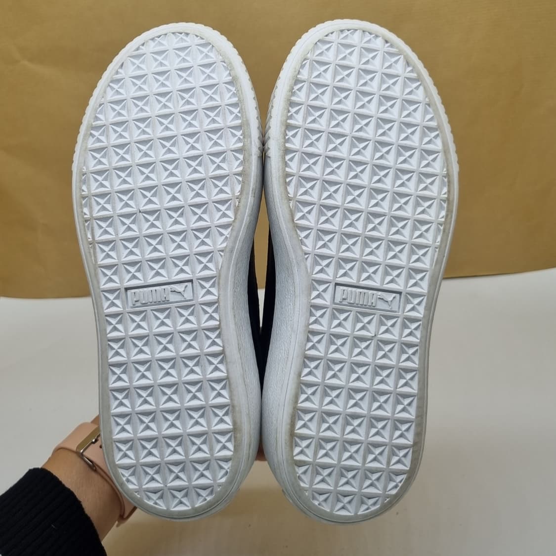 새상품 푸마 바스켓 플랫폼 코어 220. 상품이미지4