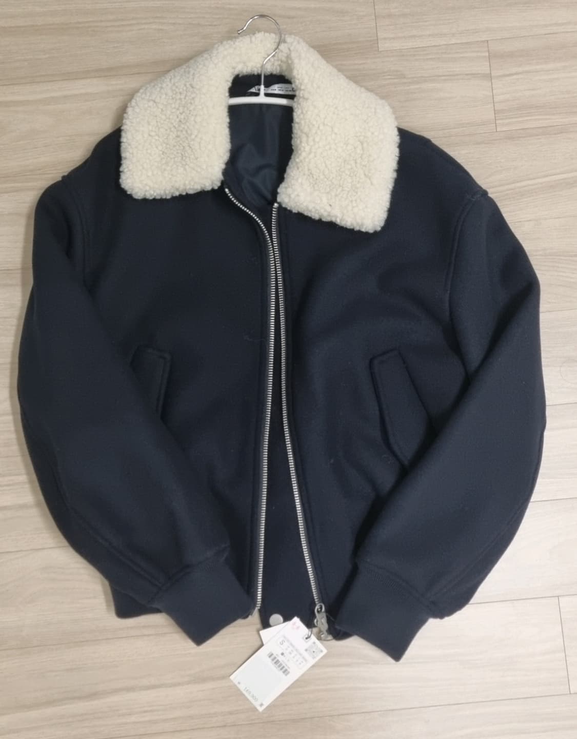 [새상품] 자라 콘트라스트 칼라 봄버 자켓 상품이미지2