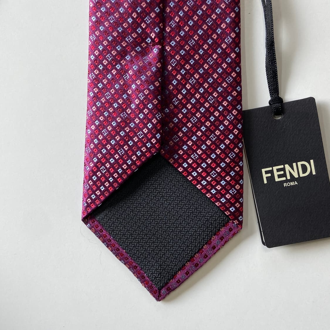 택달린 미사용품 신형 펜디(FENDI) 모노그램 명품 정품 넥타이 상품이미지5