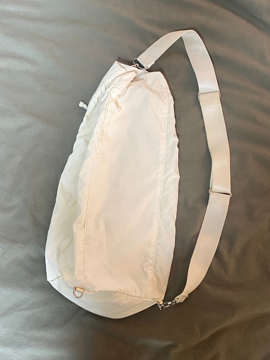 페넥 더플 슬링백 화이트 상품이미지8