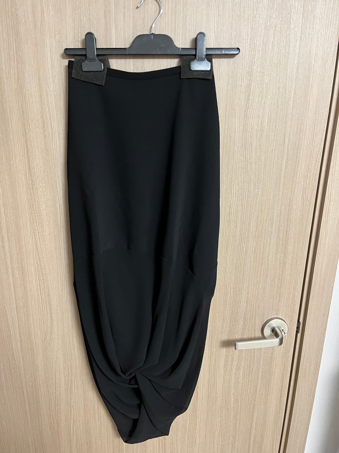 새상품 Mm6 블랙 스커트 38사이즈 상품이미지5