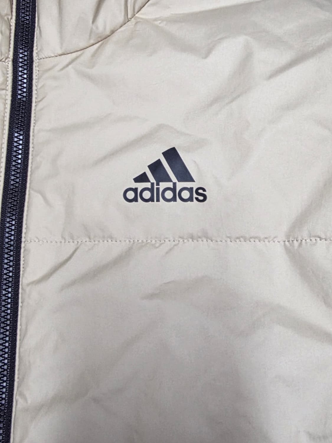 아디다스 베이지 경량 패딩 S 69/52 실측m 상품이미지4