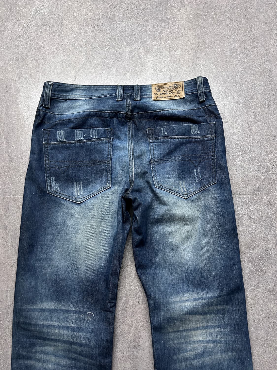 디젤 빈티지 워싱 부츠컷 데님 팬츠 상품이미지8