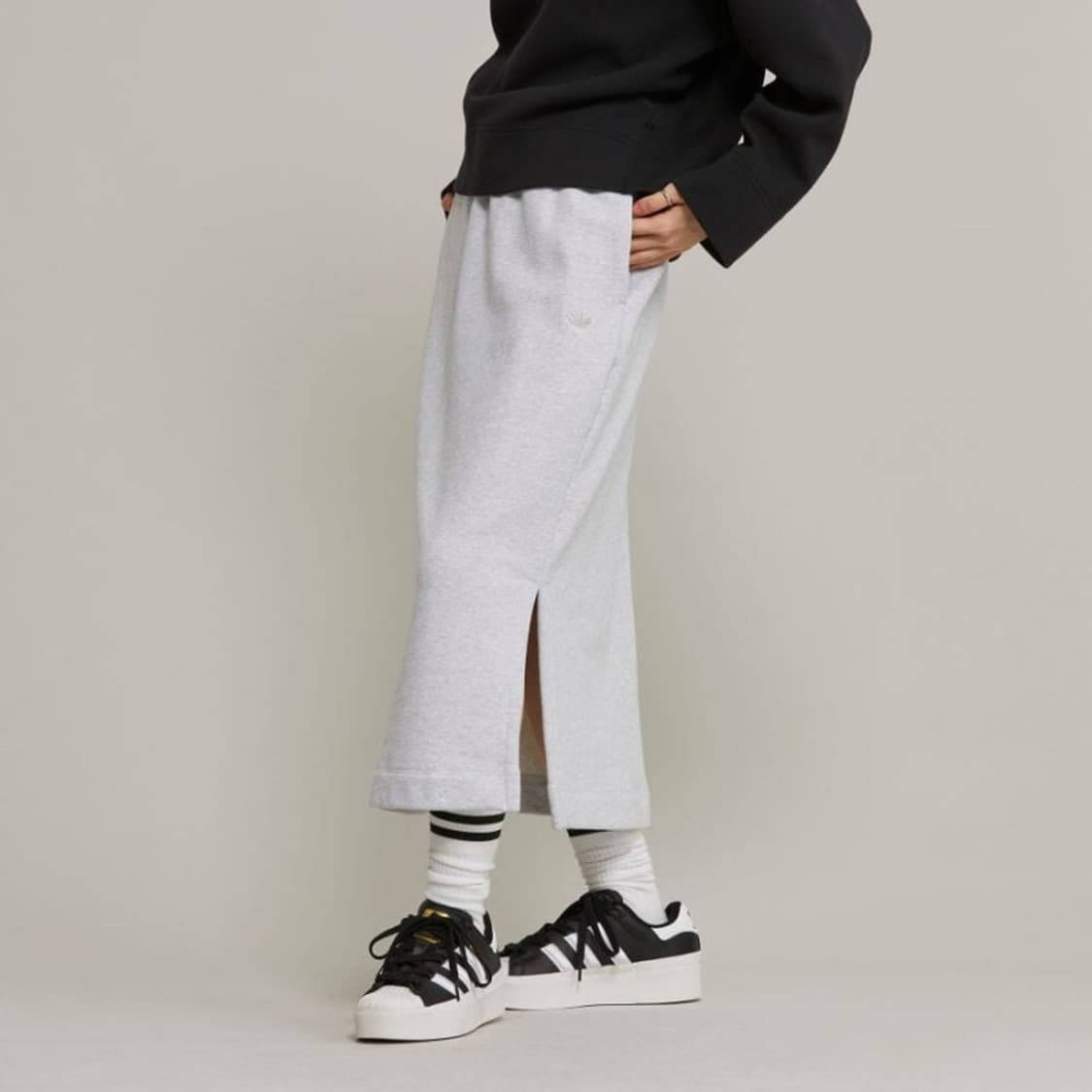 아디다스 에센셜 스커트 그레이 M
택포 상품이미지3