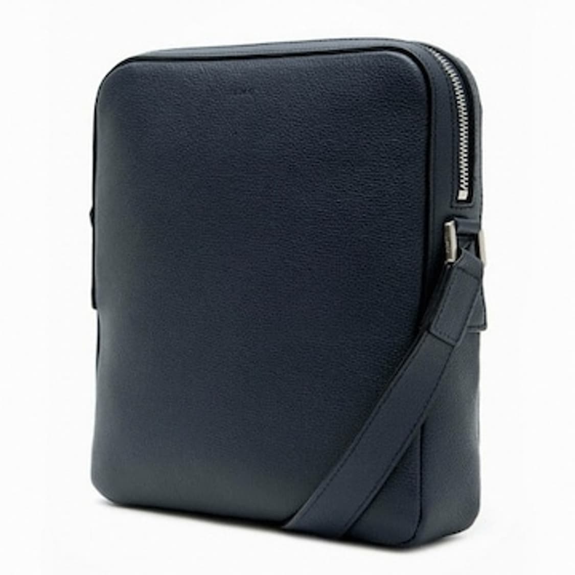 삼성물산 일모 프레드 네이비 메신저 가죽백 MA77D2KM1R 상품이미지1