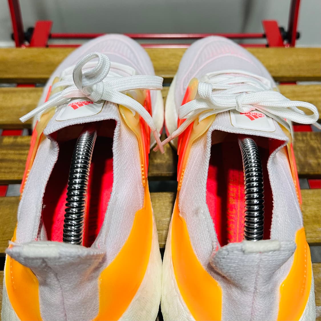 240) 아디다스 운동화 여성 여자 런닝화 울트라부스트 22 클라우드 상품이미지5