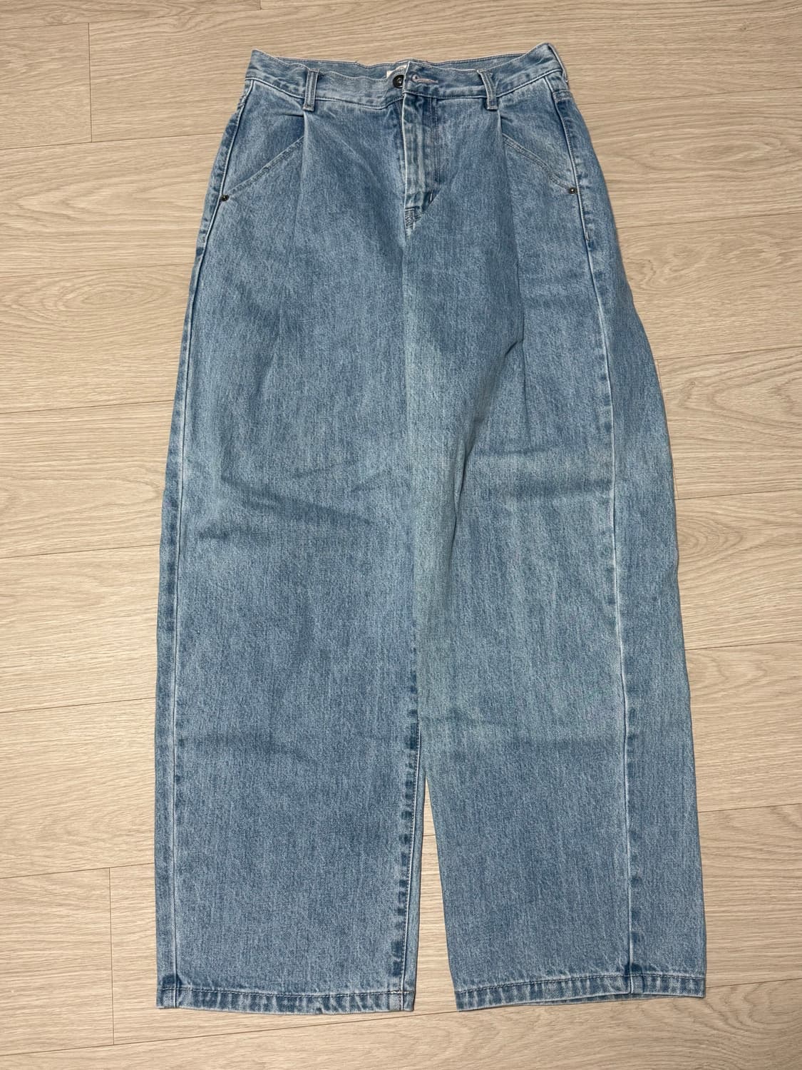 [28] 비슬로우 콘밀 데님 라이트워시드 상품이미지1