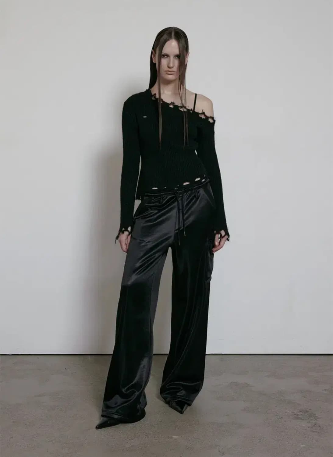 보헤미안서울 디스트레스드 언발란스 니트 블랙 상품이미지3