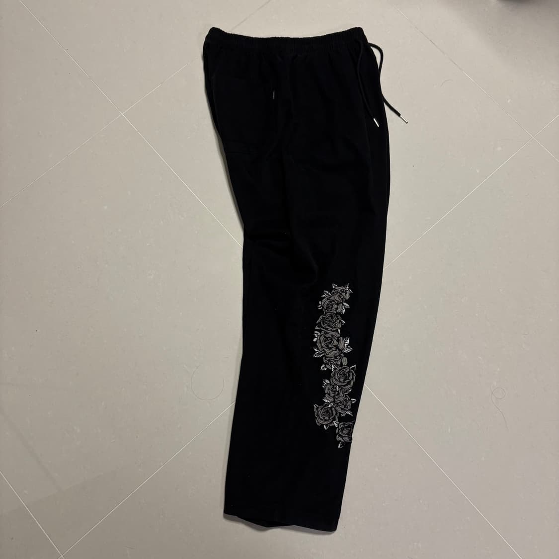 정품 위캔더스 로즈팬츠 장미 자수 블랙 밴딩 바지 상품이미지6