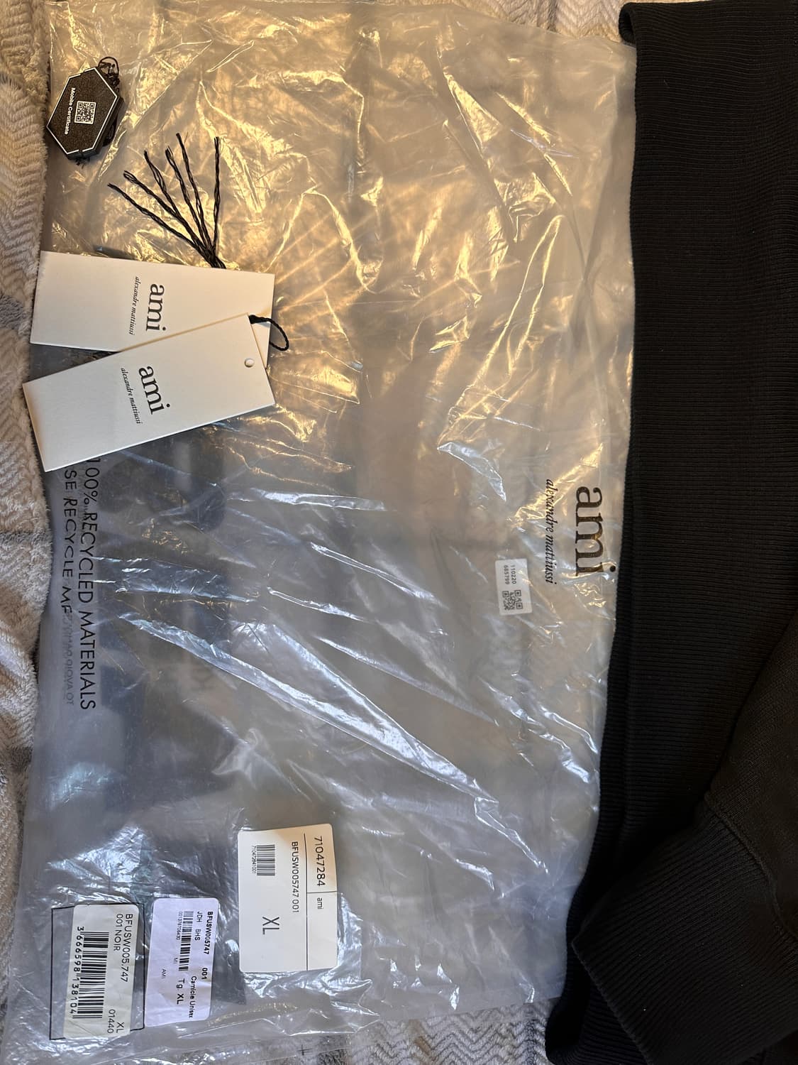 AMI 스몰하트 맨투맨 상품이미지2