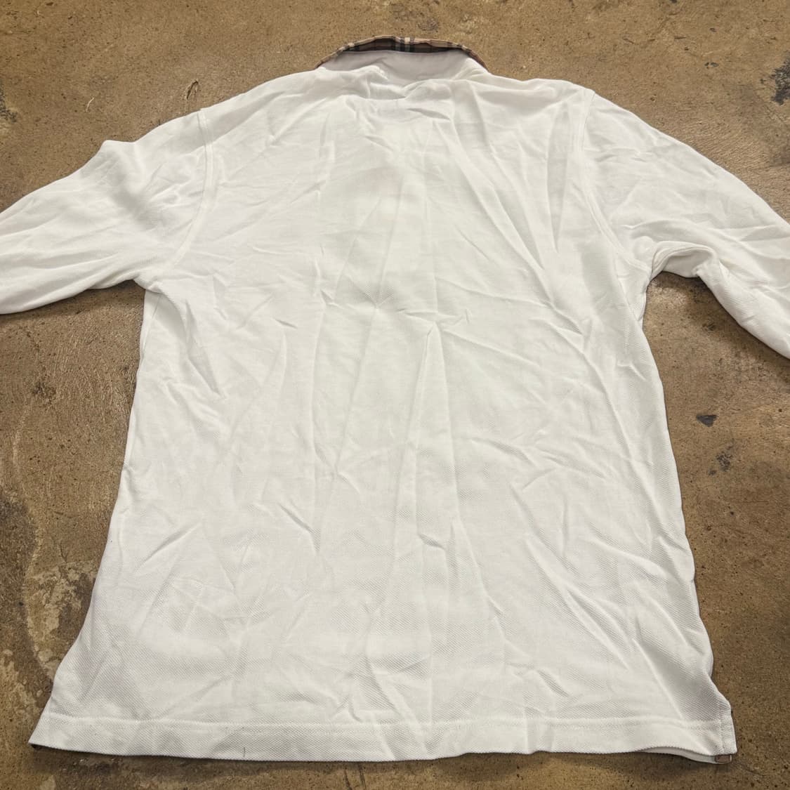 버버리 PK 체크 카라 화이트 긴팔 티 상품이미지4