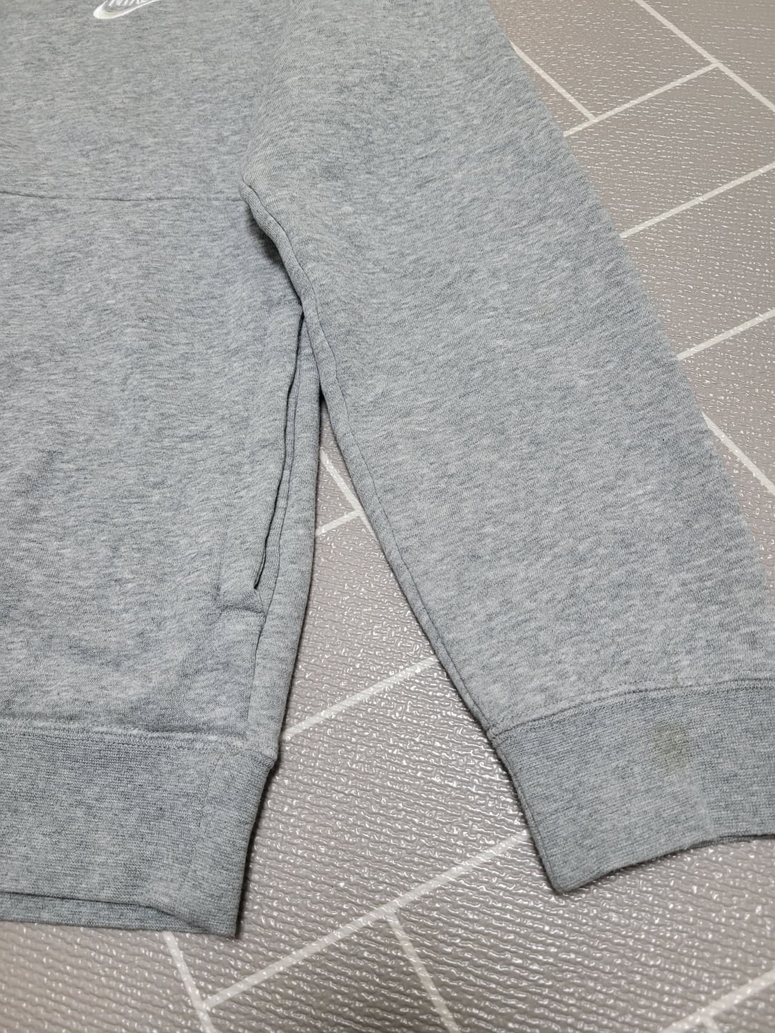 나이키 클럽 브러쉬드 백 하프집 풀오버 M 상품이미지8