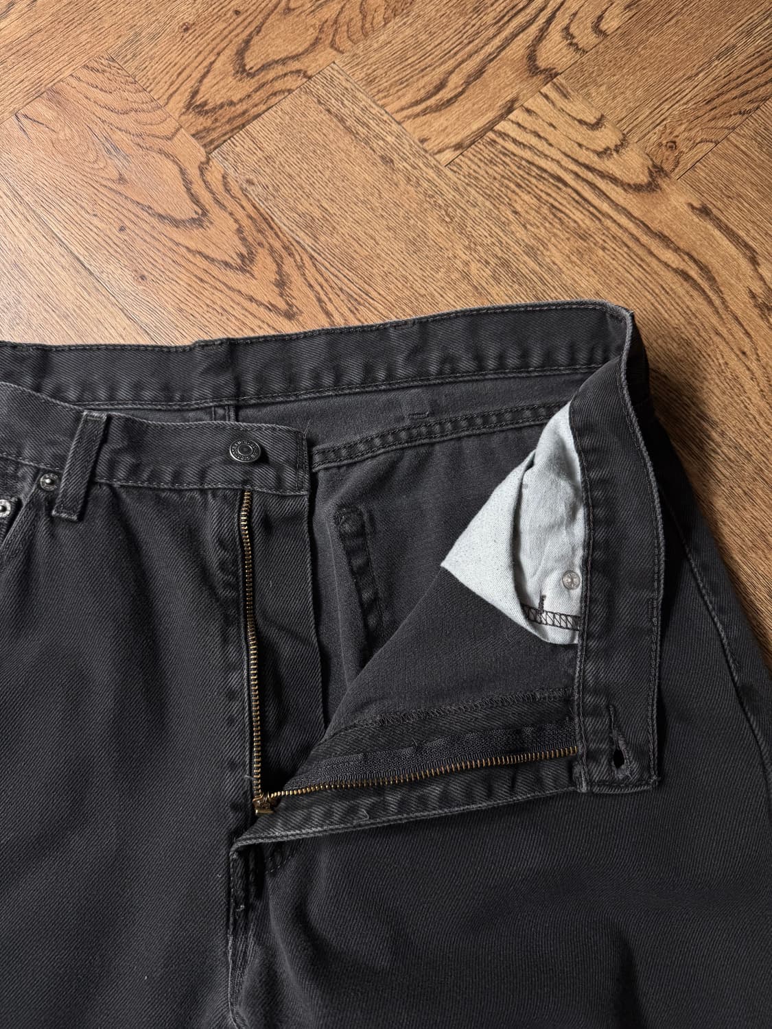 [38]리바이스 505 레귤러 스트레이트핏 흑청 데님 팬츠 상품이미지3