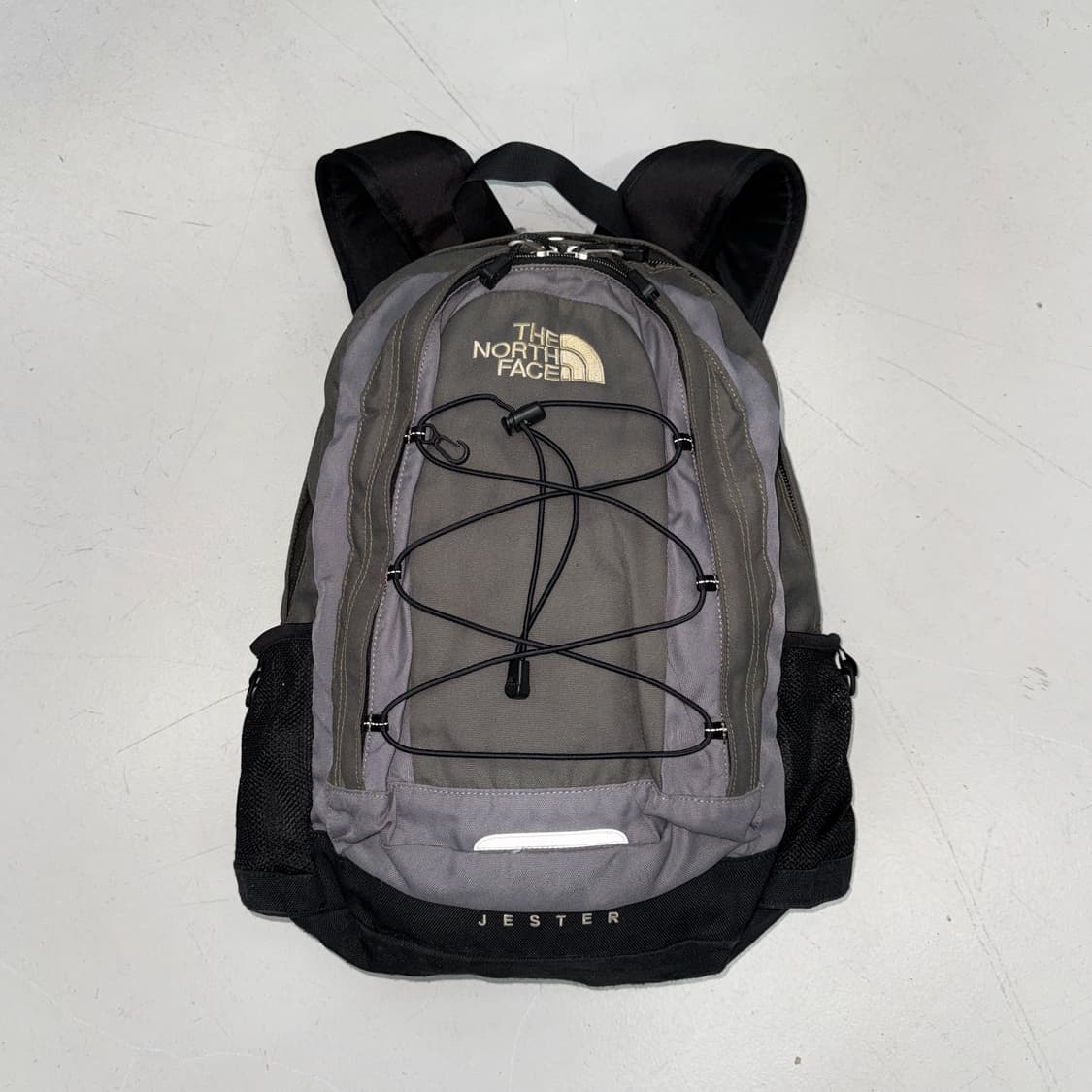 노스페이스 고프코어 제스터 카키 테크니컬 백팩 상품이미지2