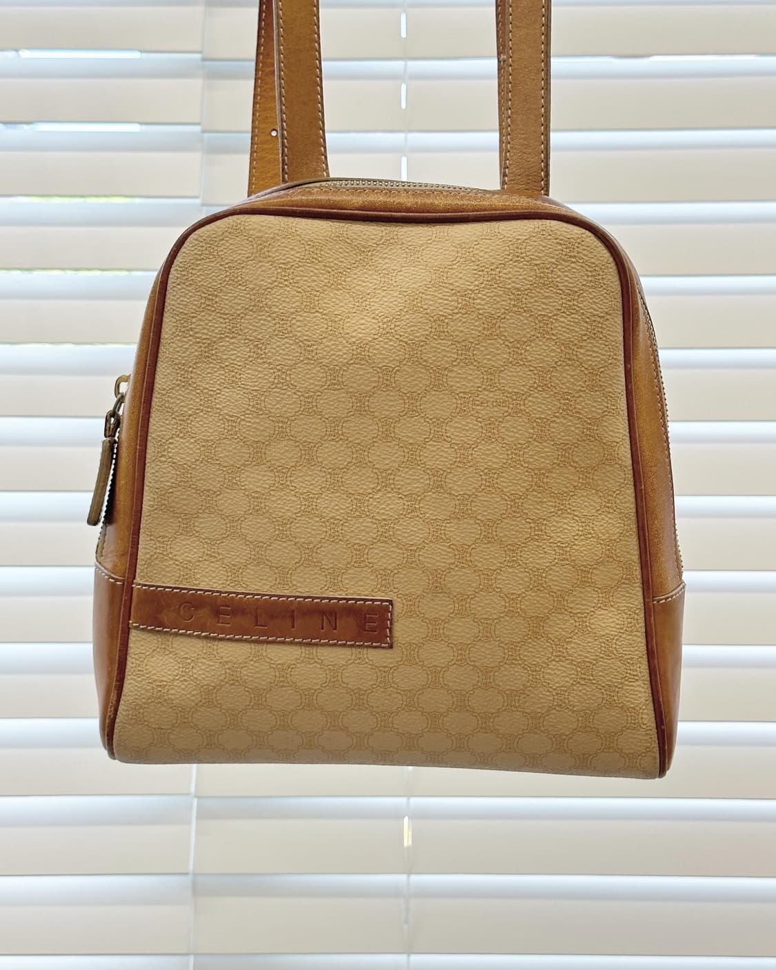 셀린느 베이지 마카담 미니 백팩  상품이미지2