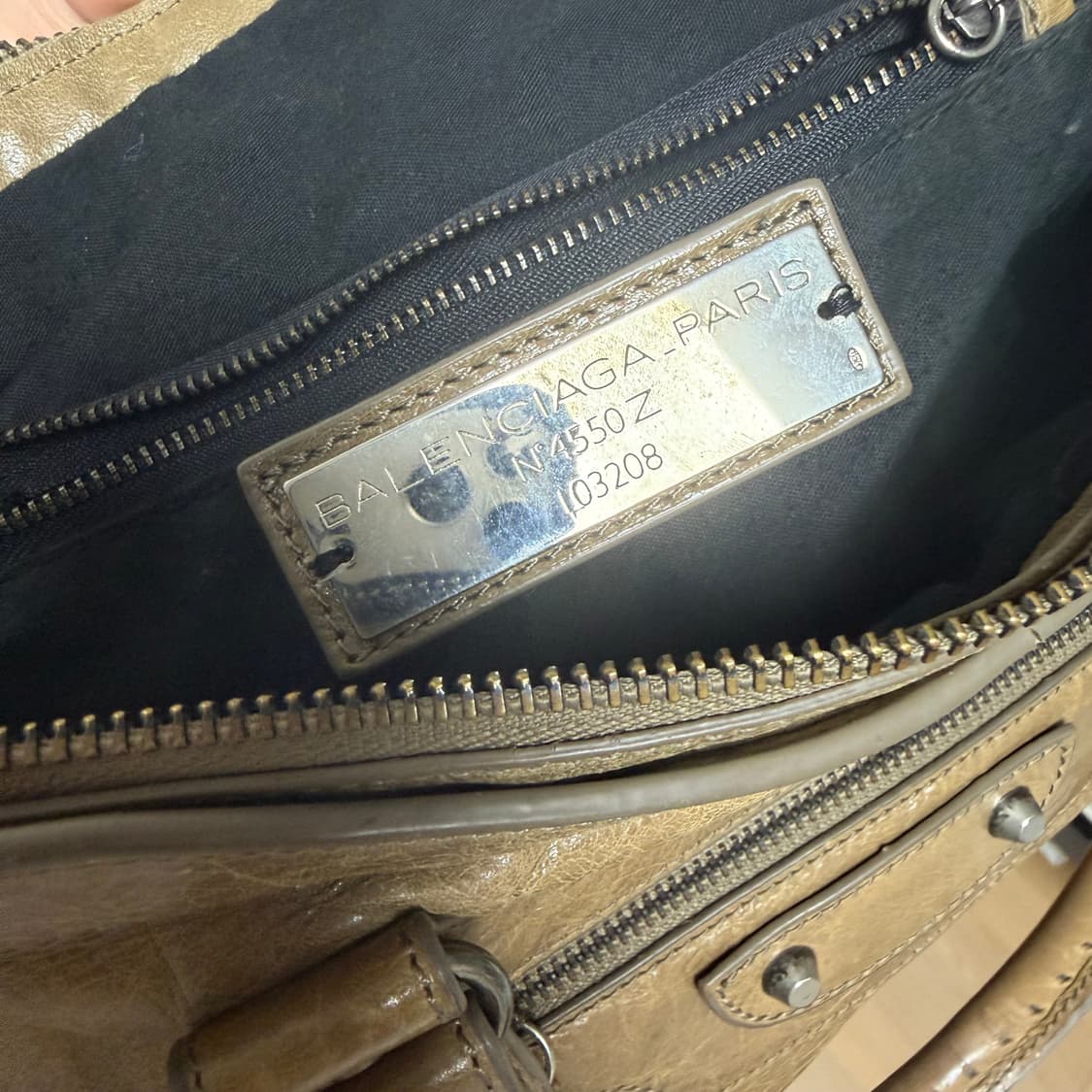 발렌시아가 모터백 시티백 미디움 상품이미지3