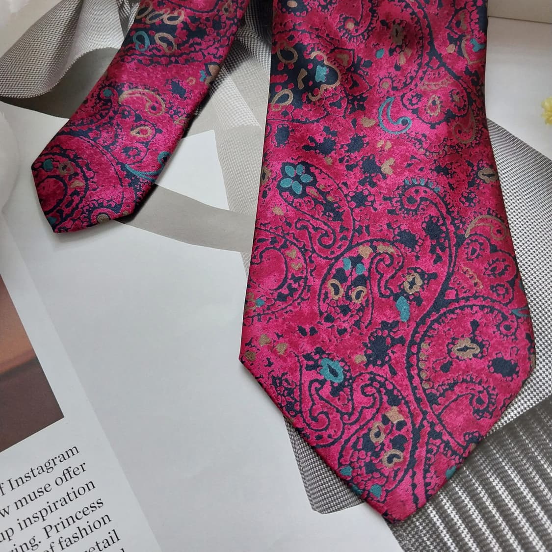 니나리치 실크 진핑크 페이즐리 넥타이 8.2cm A+등급 K1257
 상품이미지3