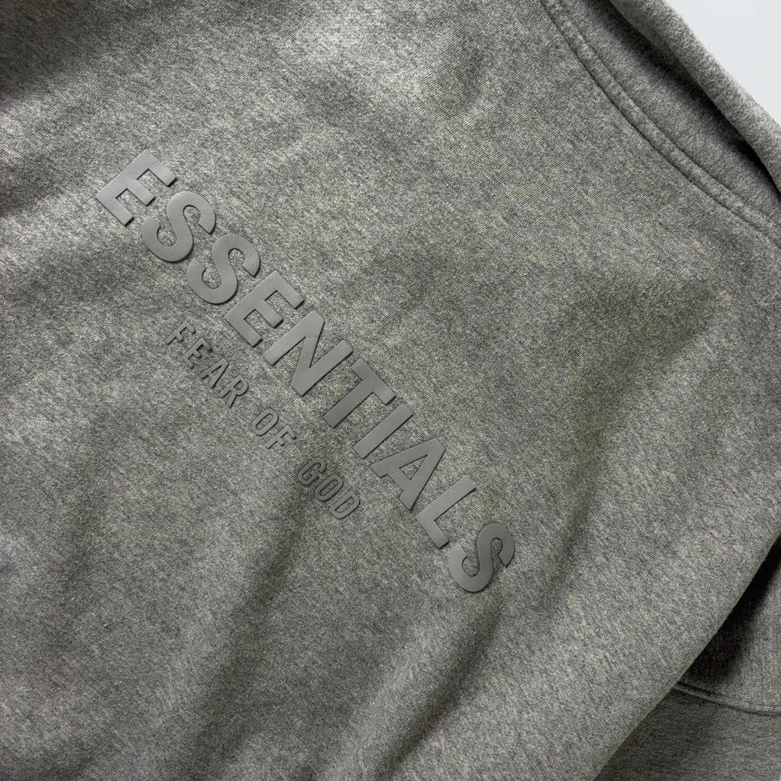 Essentials  에센셜스 피어오브갓 모크넥 그레이 반집업 맨투맨   상품이미지7